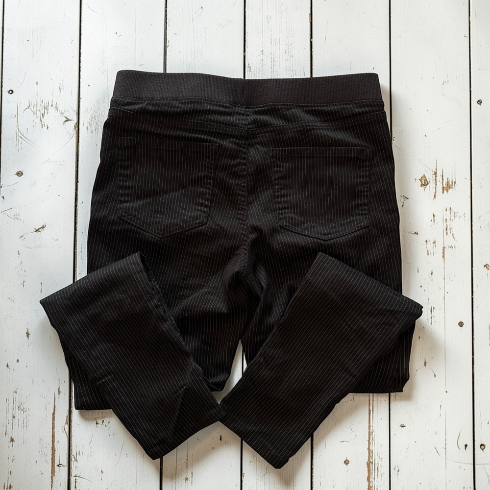 No Boundaries Black Pinstripe Skinny Pants Size L 11/13 Pull-On Stretch Career W - Picture 6 of 10